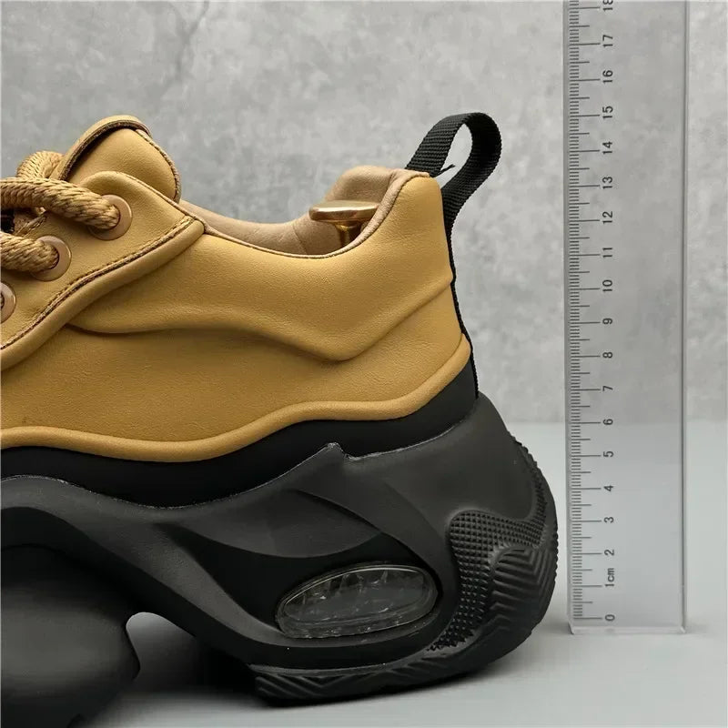 2025 s – Sneakers à lacets avec semelle compensée